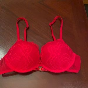 Red extra push up bra